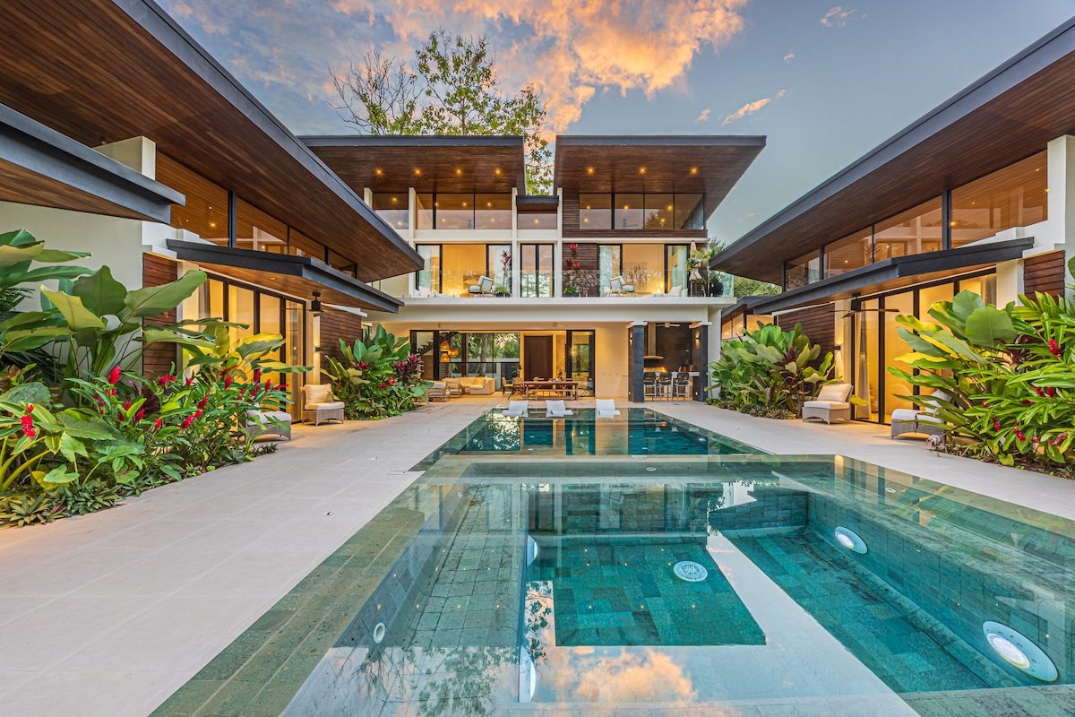 Photograph of Casa Teca, a contemporary tropical high-end home in Playa Pelada, Nosara