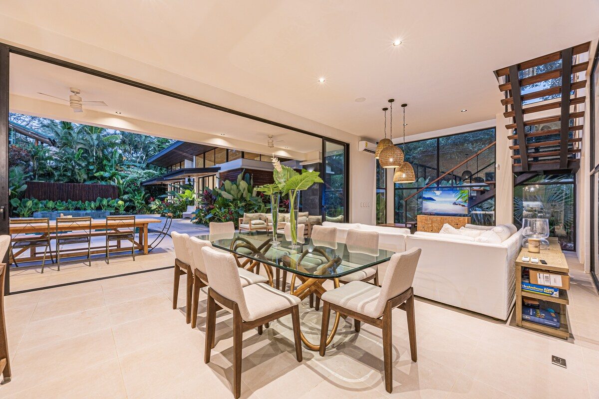 Photograph of Casa Teca, a contemporary tropical high-end home in Playa Pelada, Nosara