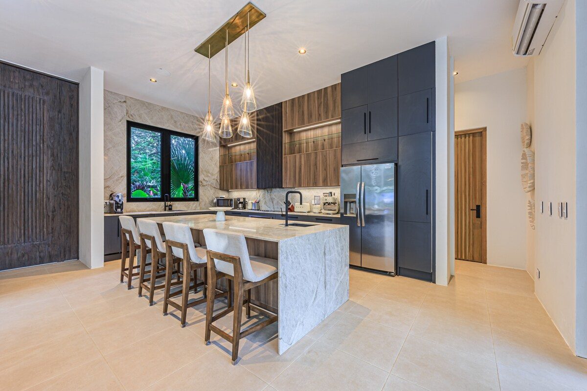 Photograph of Casa Teca, a contemporary tropical high-end home in Playa Pelada, Nosara