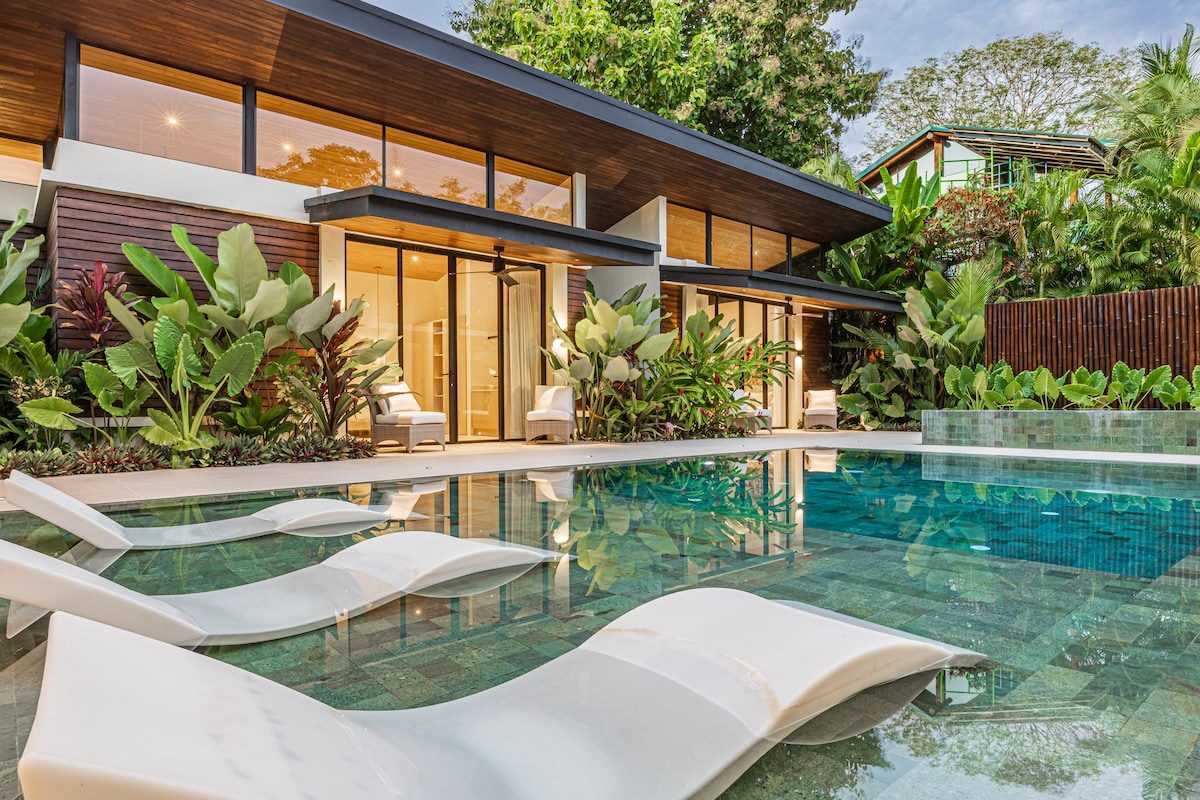 Photograph of Casa Teca, a contemporary tropical high-end home in Playa Pelada, Nosara