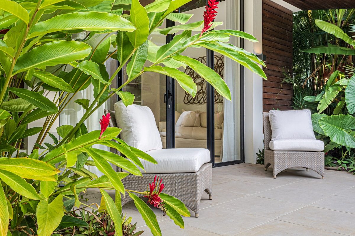 Photograph of Casa Teca, a contemporary tropical high-end home in Playa Pelada, Nosara