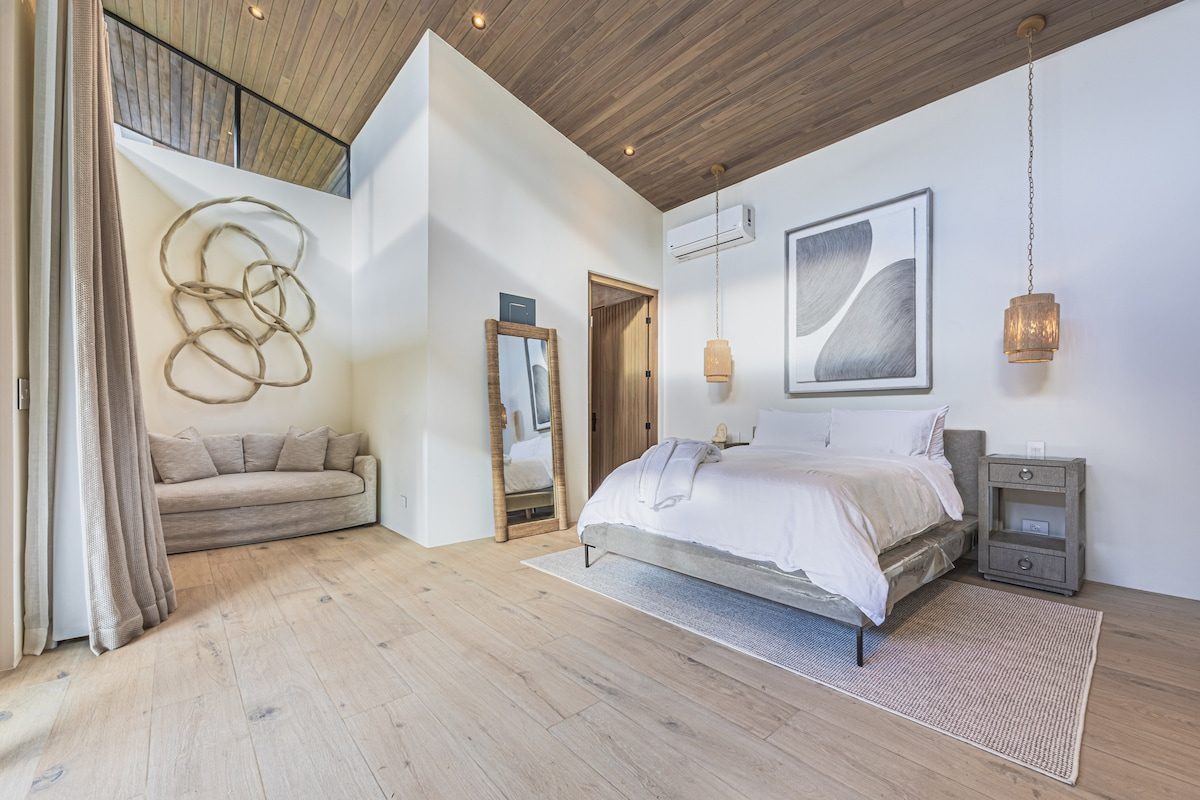 Photograph of Casa Teca, a contemporary tropical high-end home in Playa Pelada, Nosara