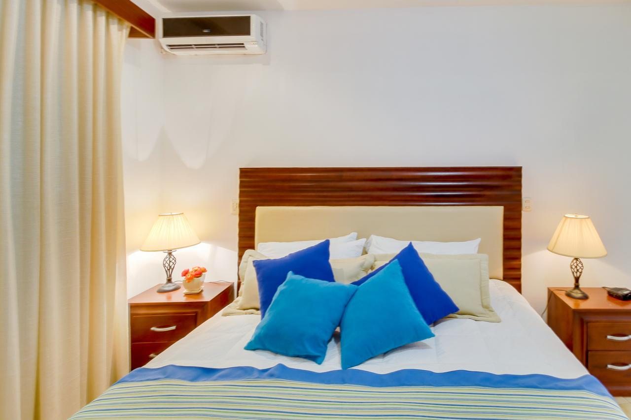 CocoBay Ocotal Beach Club — Beach Club in Playas del Coco, Guanacaste