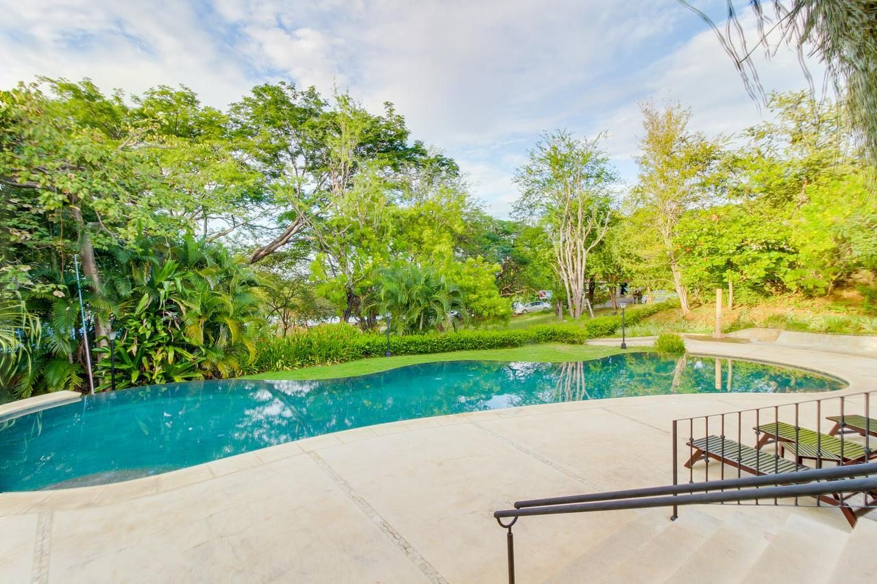 CocoBay Ocotal Beach Club — Beach Club in Playas del Coco, Guanacaste