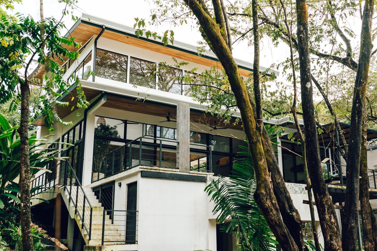 Photograph of El Nido del Cuco, a contemporary high-end home in Nosara