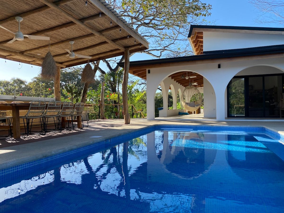 Photograph of Oasis Marroquí, a contemporary high-end home in Nosara