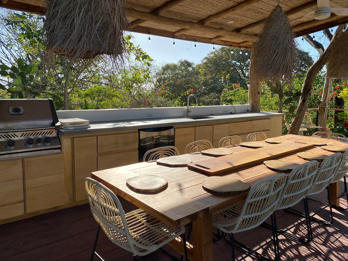 Photograph of Oasis Marroquí, a contemporary high-end home in Nosara