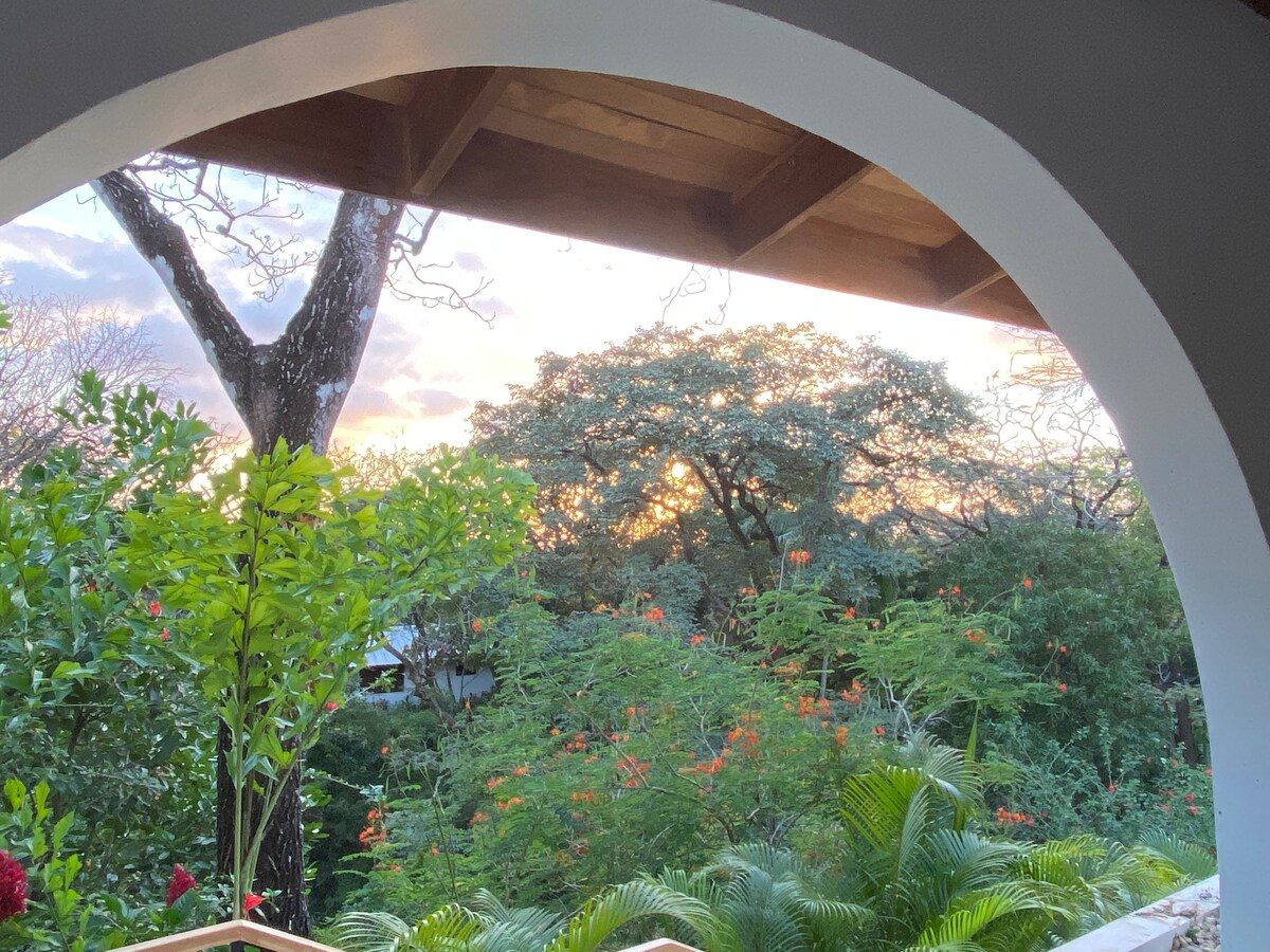 Photograph of Oasis Marroquí, a contemporary high-end home in Nosara